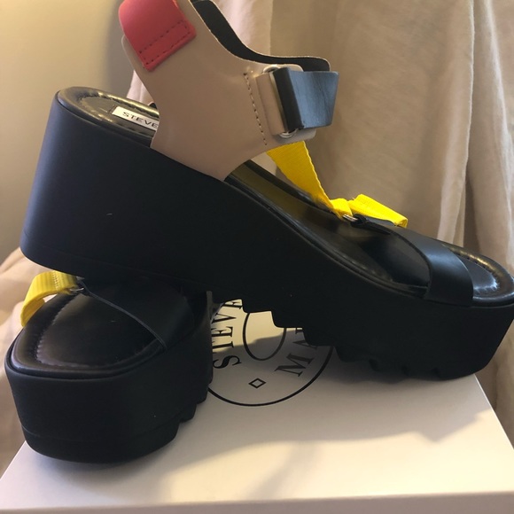 Steve Madden Funnel Multi New in Box 9 - Picture 3 of 6